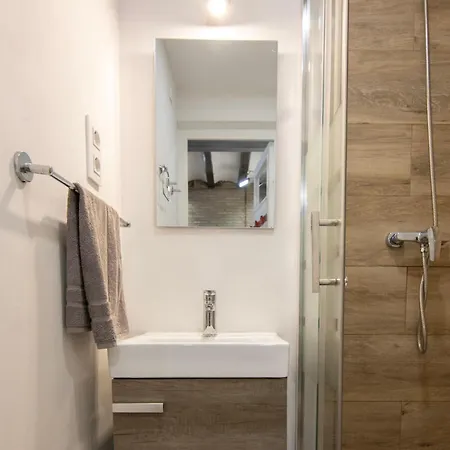 Apartment Gaudi Ramblas Barcelona