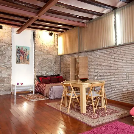 Apartment Gaudi Ramblas *